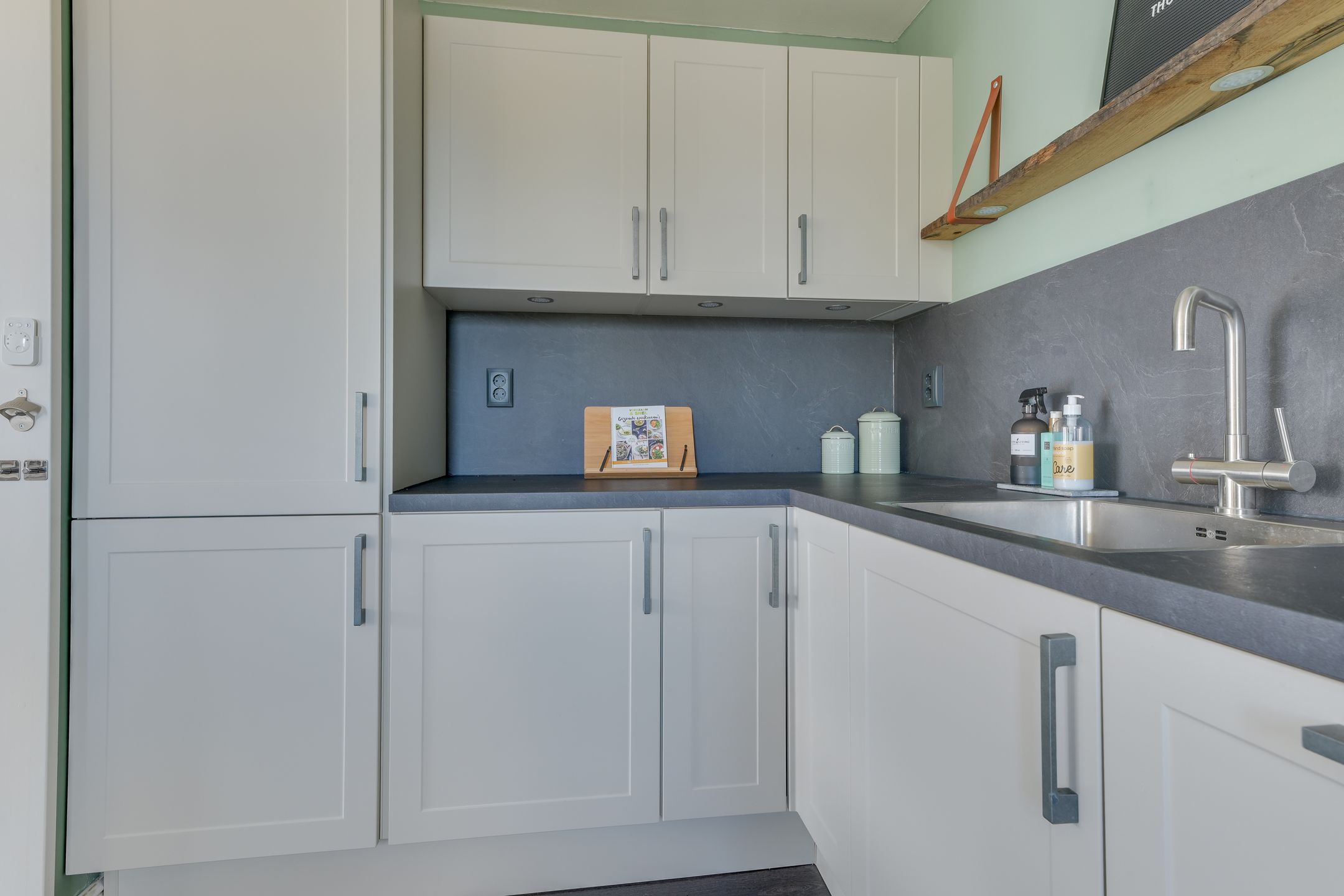 Well-maintained corner apartment in the center of Obdam — 21