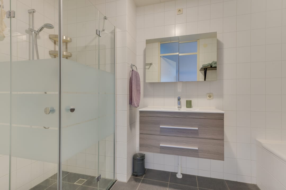 Well-maintained corner apartment in the center of Obdam — 32