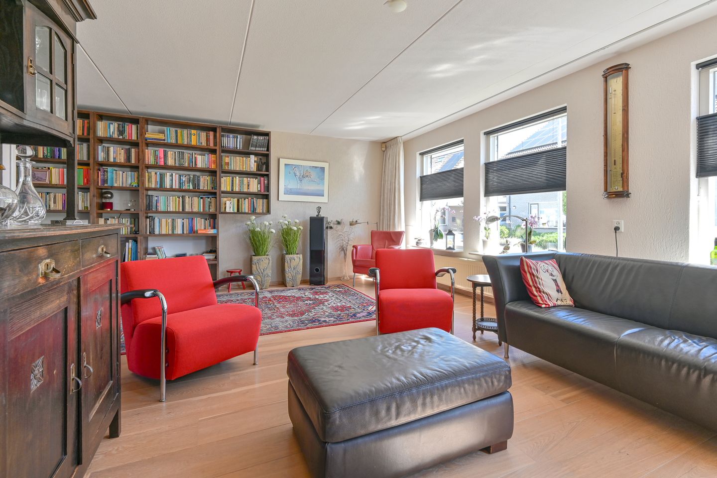 Foto 14 van Purperreiger 10