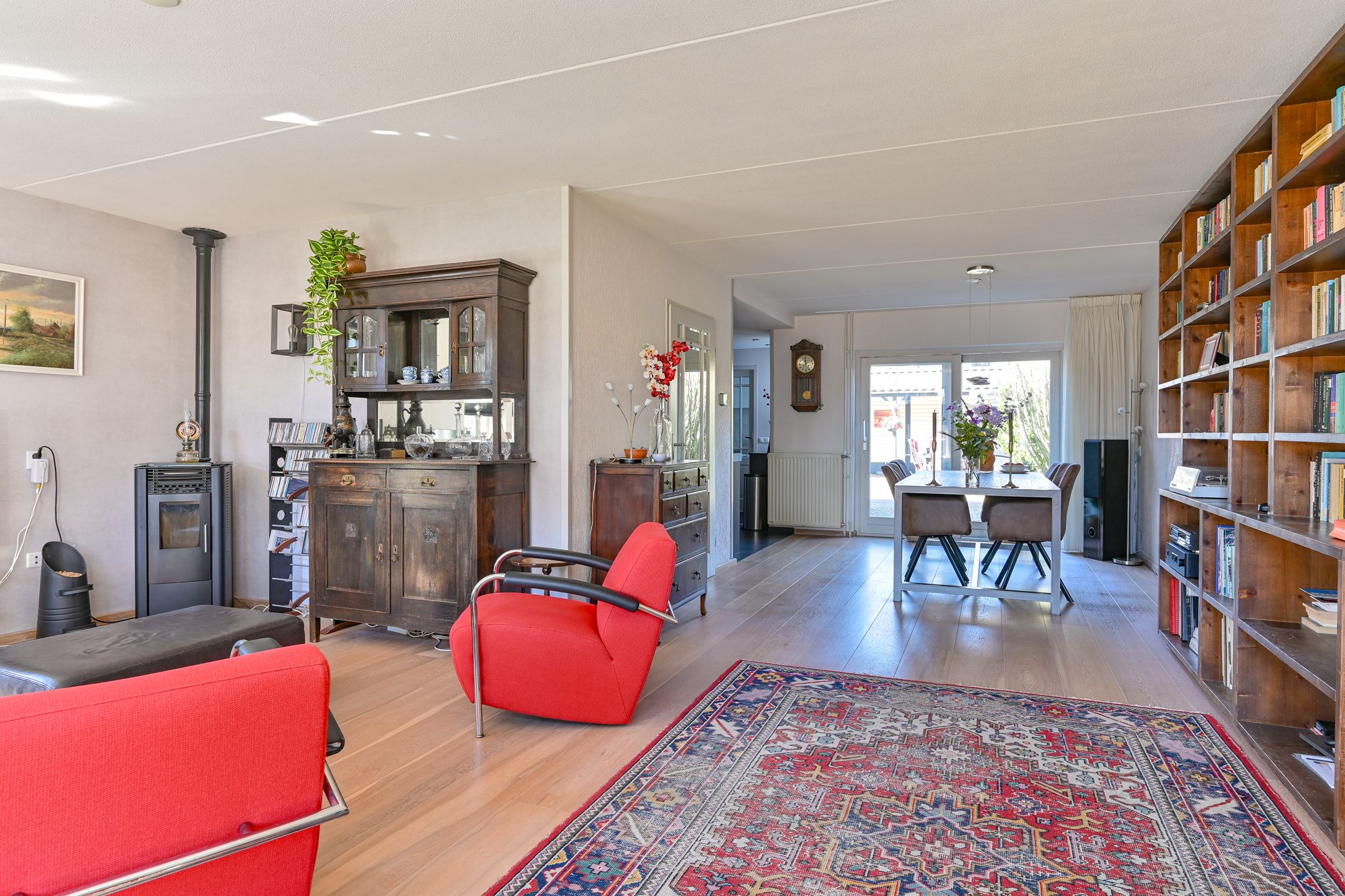 Foto 15 van Purperreiger 10