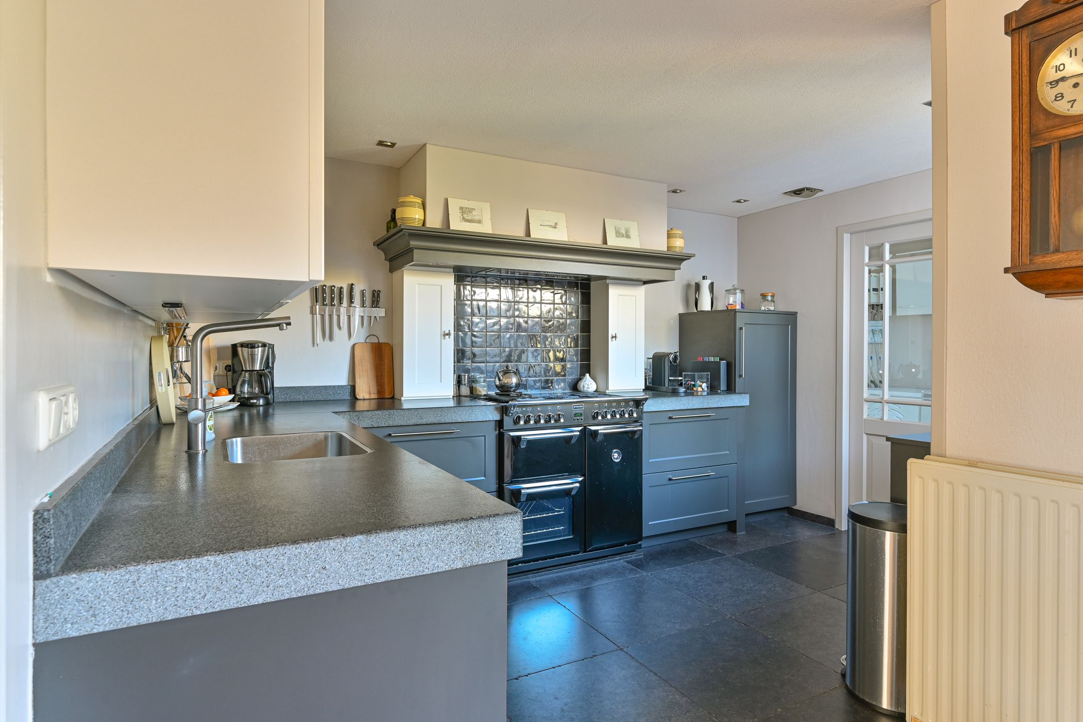 Foto 21 van Purperreiger 10