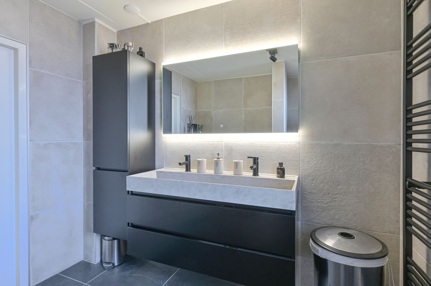 Foto 35 van Purperreiger 10