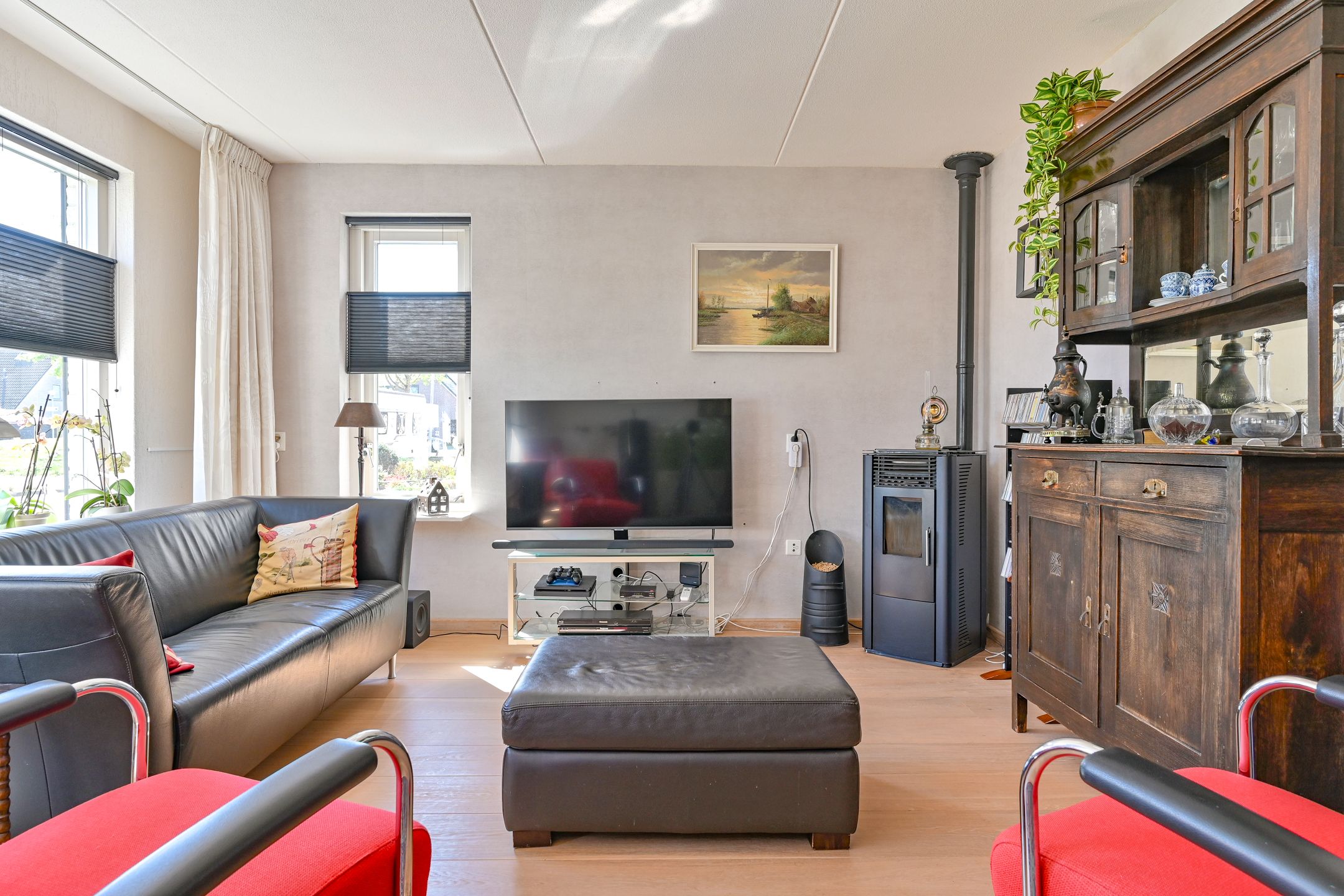 Foto 12 van Purperreiger 10