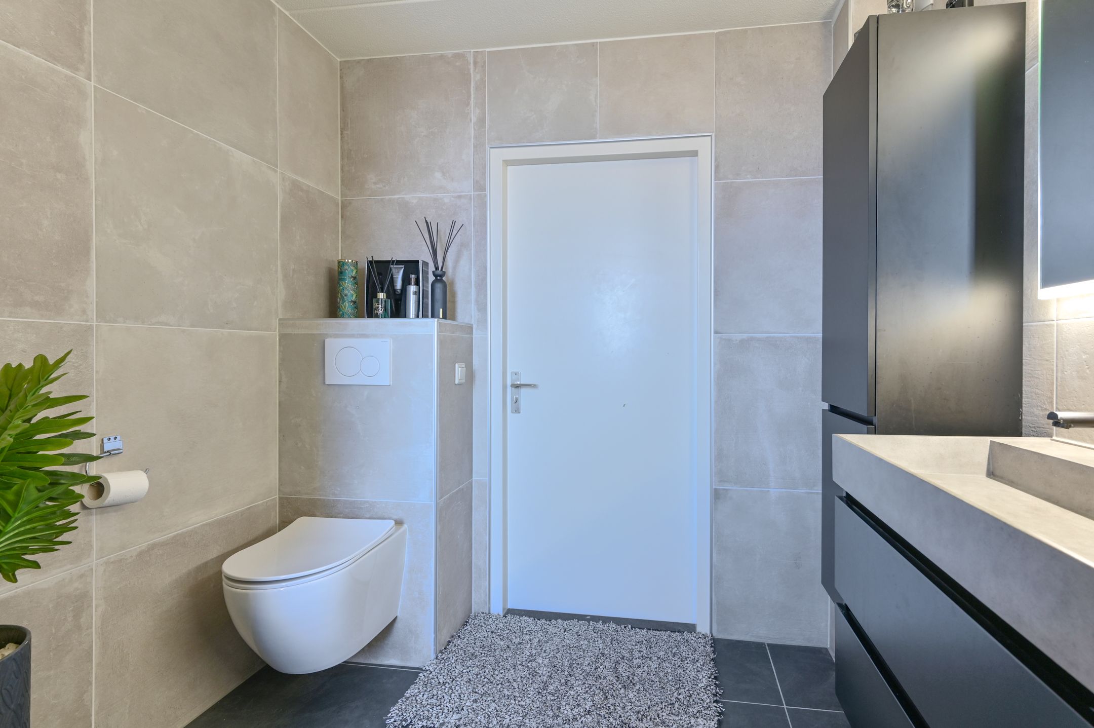 Foto 36 van Purperreiger 10