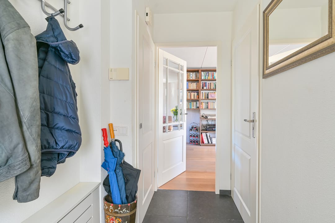 Foto 8 van Purperreiger 10