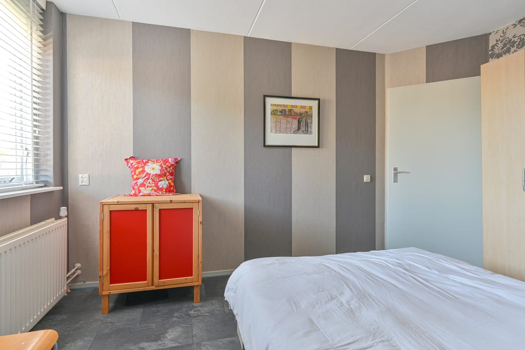 Foto 41 van Purperreiger 10