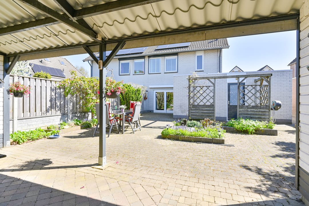 Foto 62 van Purperreiger 10