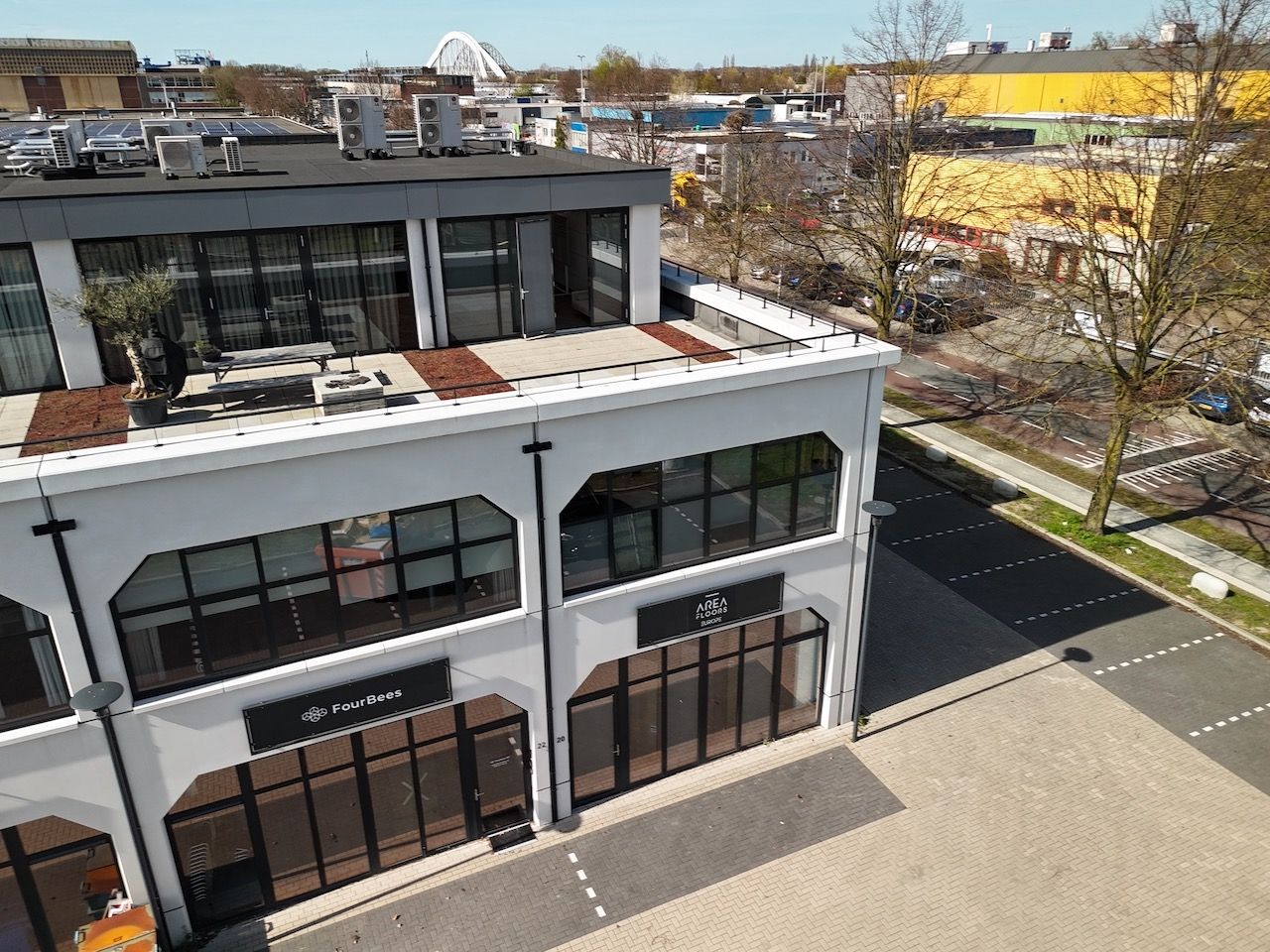 Bekijk foto 2 van Gietijzerstraat 20