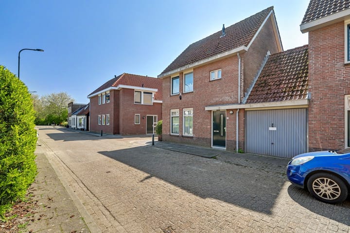 Photo 4 of Noordeindstraat 17