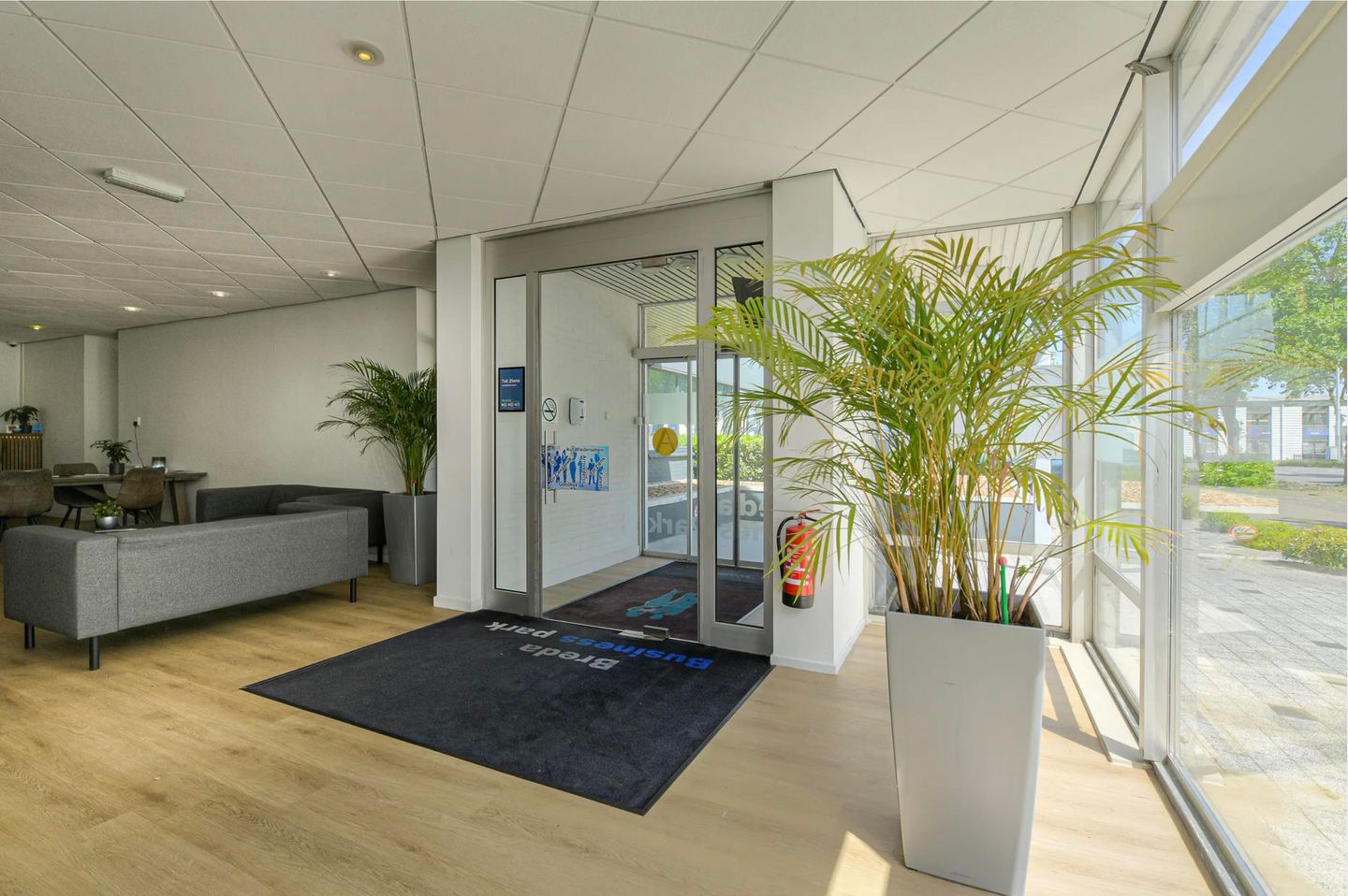 View photo 3 of Lijndonk 4