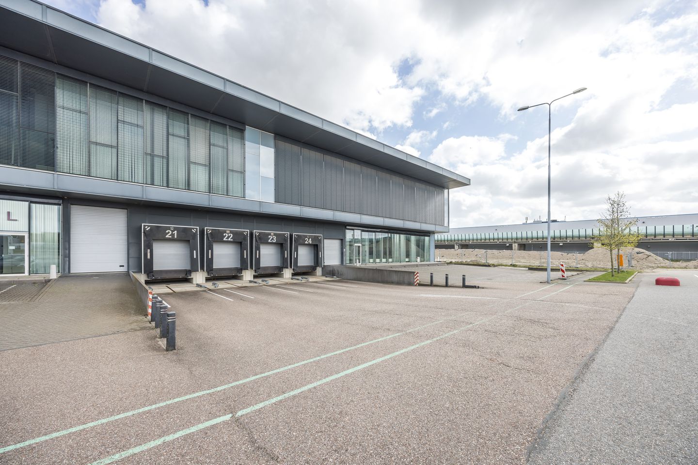 Bekijk foto 1 van Rijnlanderweg 766-L