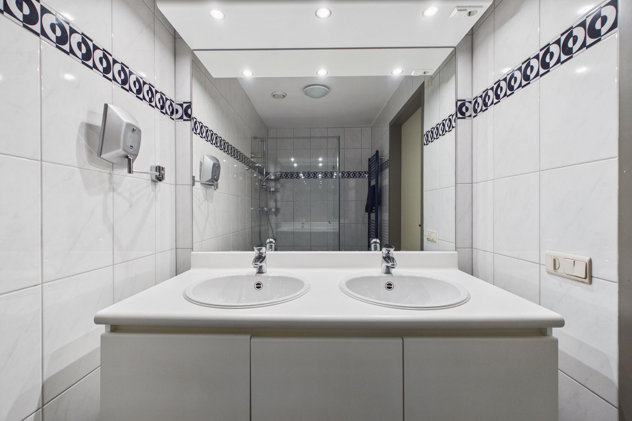 Foto 27 van van Riebeecklaan 5