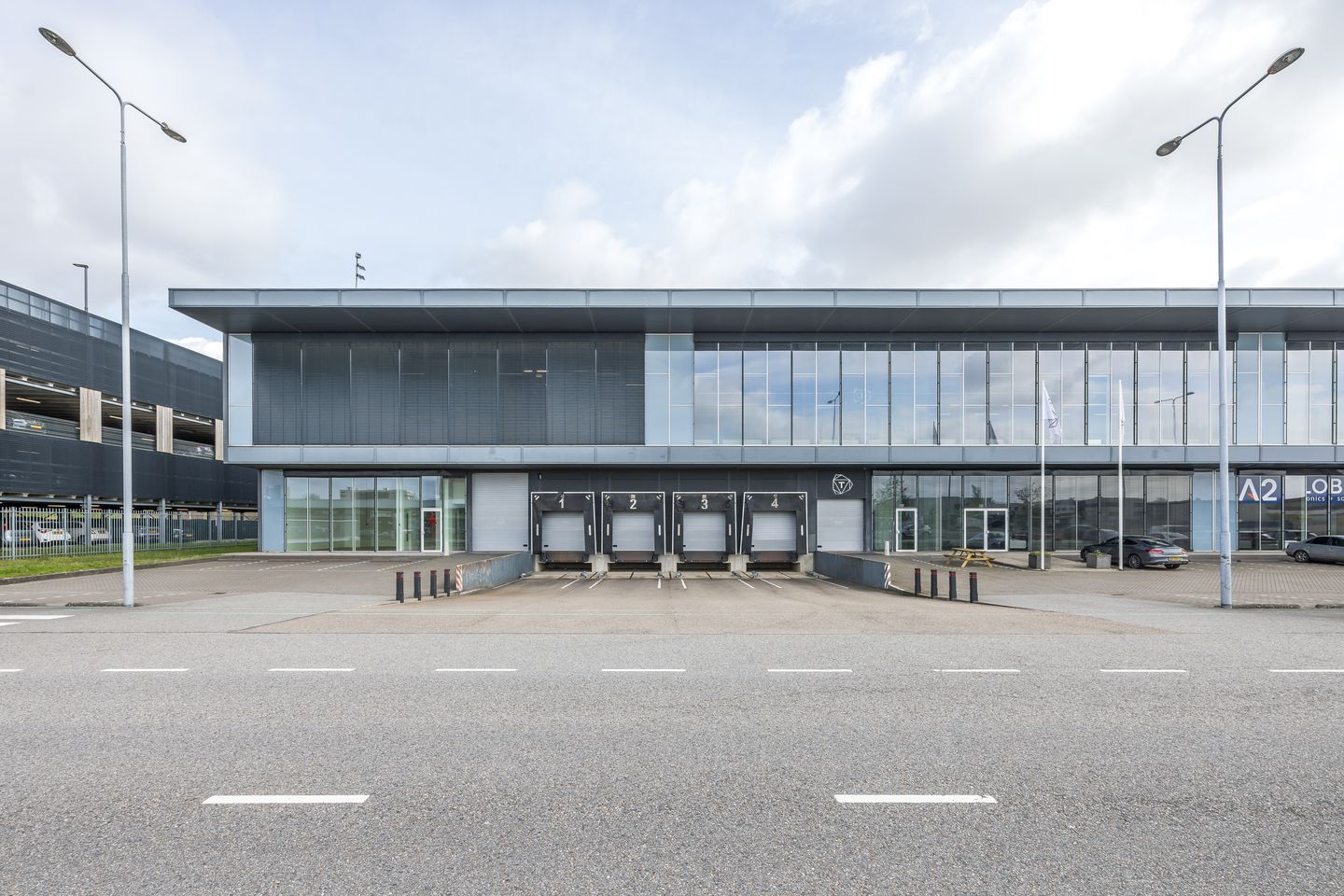 Bekijk foto 2 van Rijnlanderweg 766-A