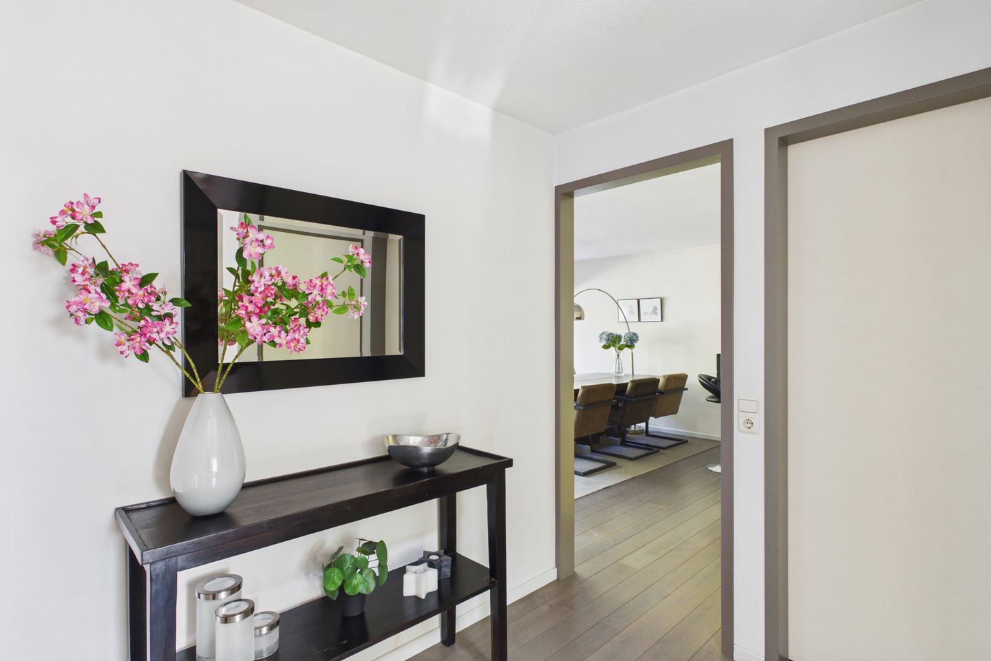 Foto 10 van van Riebeecklaan 5