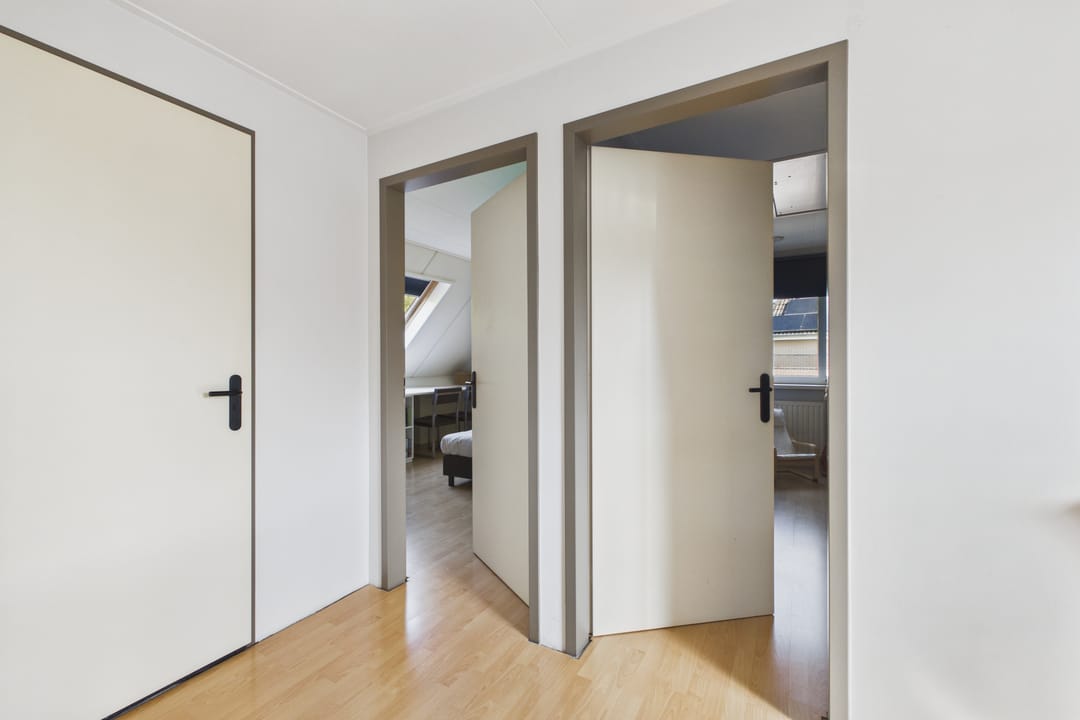 Foto 38 van van Riebeecklaan 5