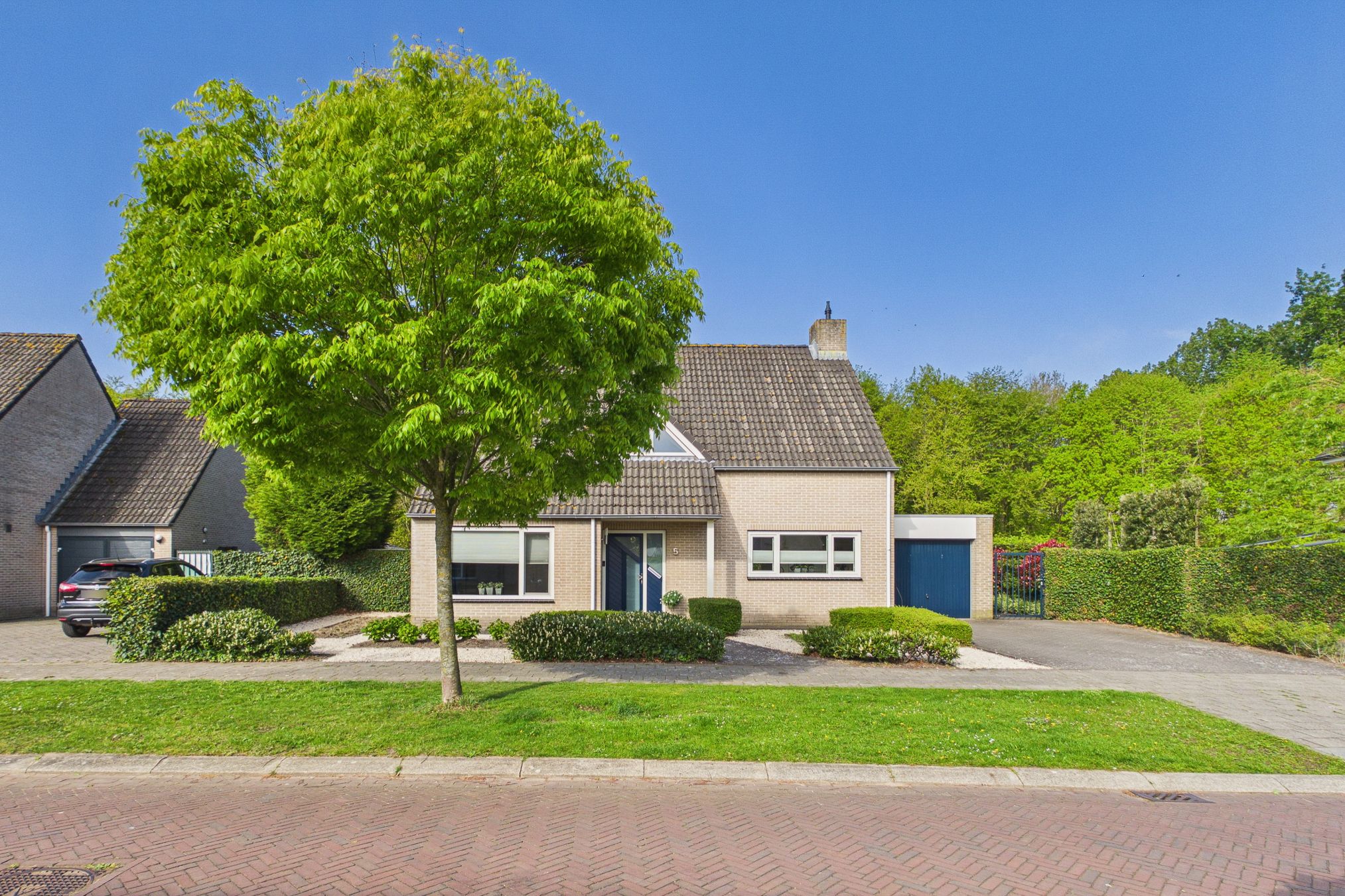 Foto 6 van van Riebeecklaan 5