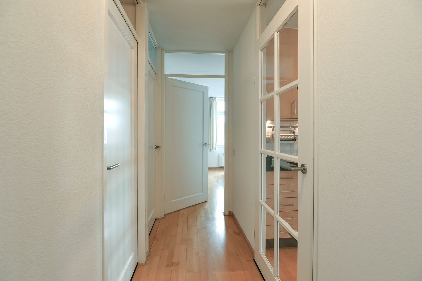 Foto 25 van Cornelis Outshoornplaats 44