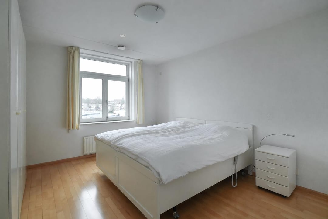 Foto 26 van Cornelis Outshoornplaats 44