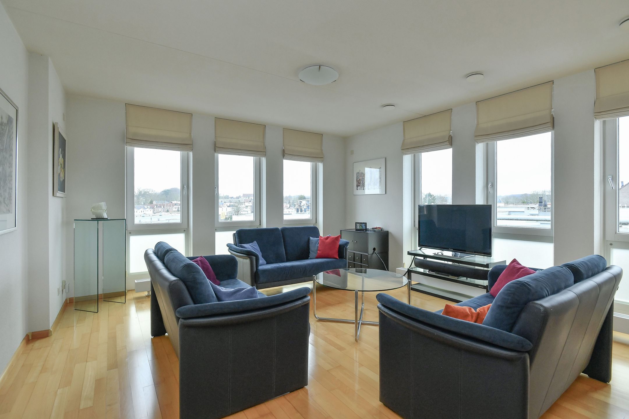 Foto 9 van Cornelis Outshoornplaats 44