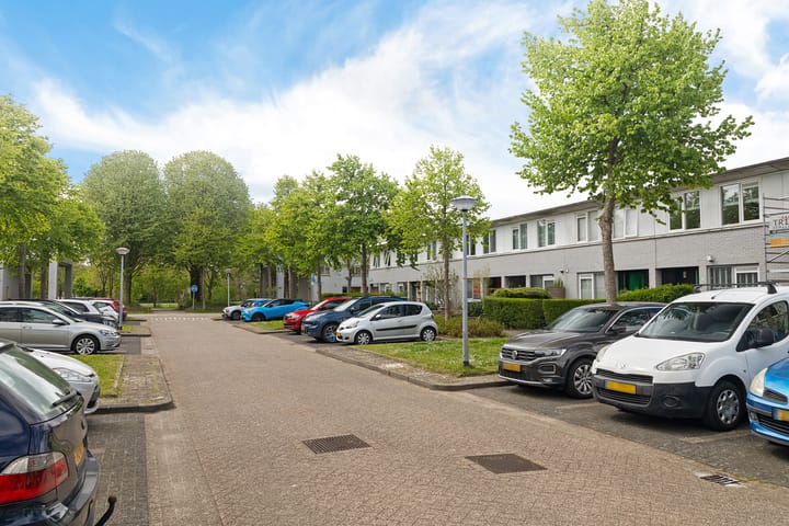 Photo 2 of Harpstraat 76