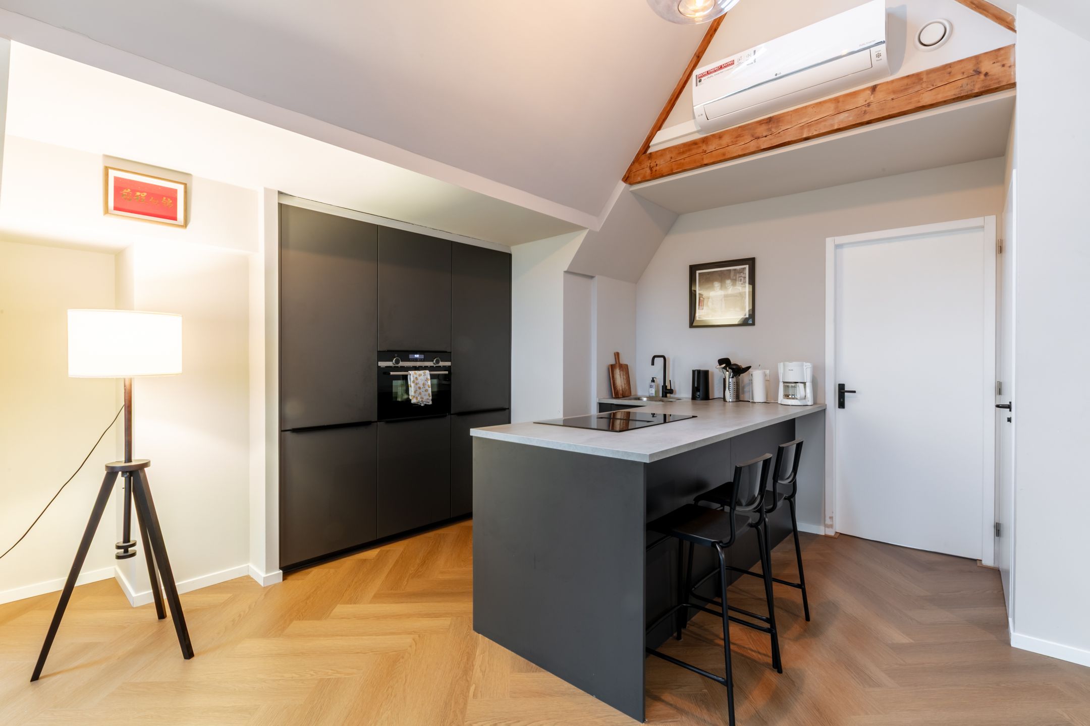 Photo 9 of Westzeedijk 72-B03