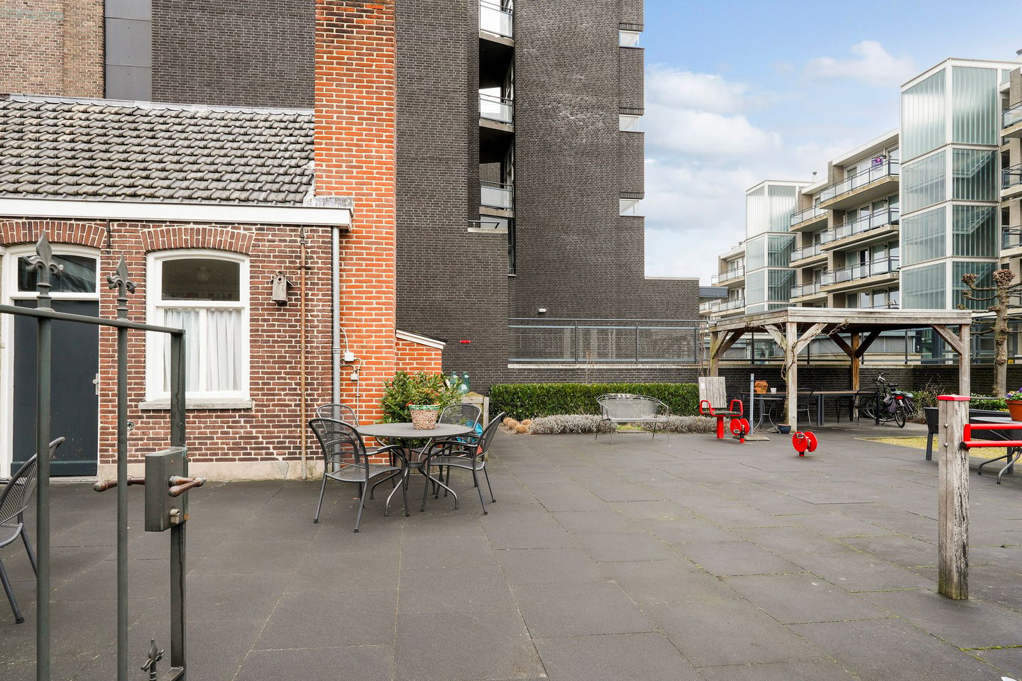 Photo 35 of Stationsstraat 117