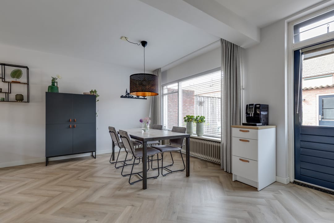 Foto 16 van Trompstraat 9