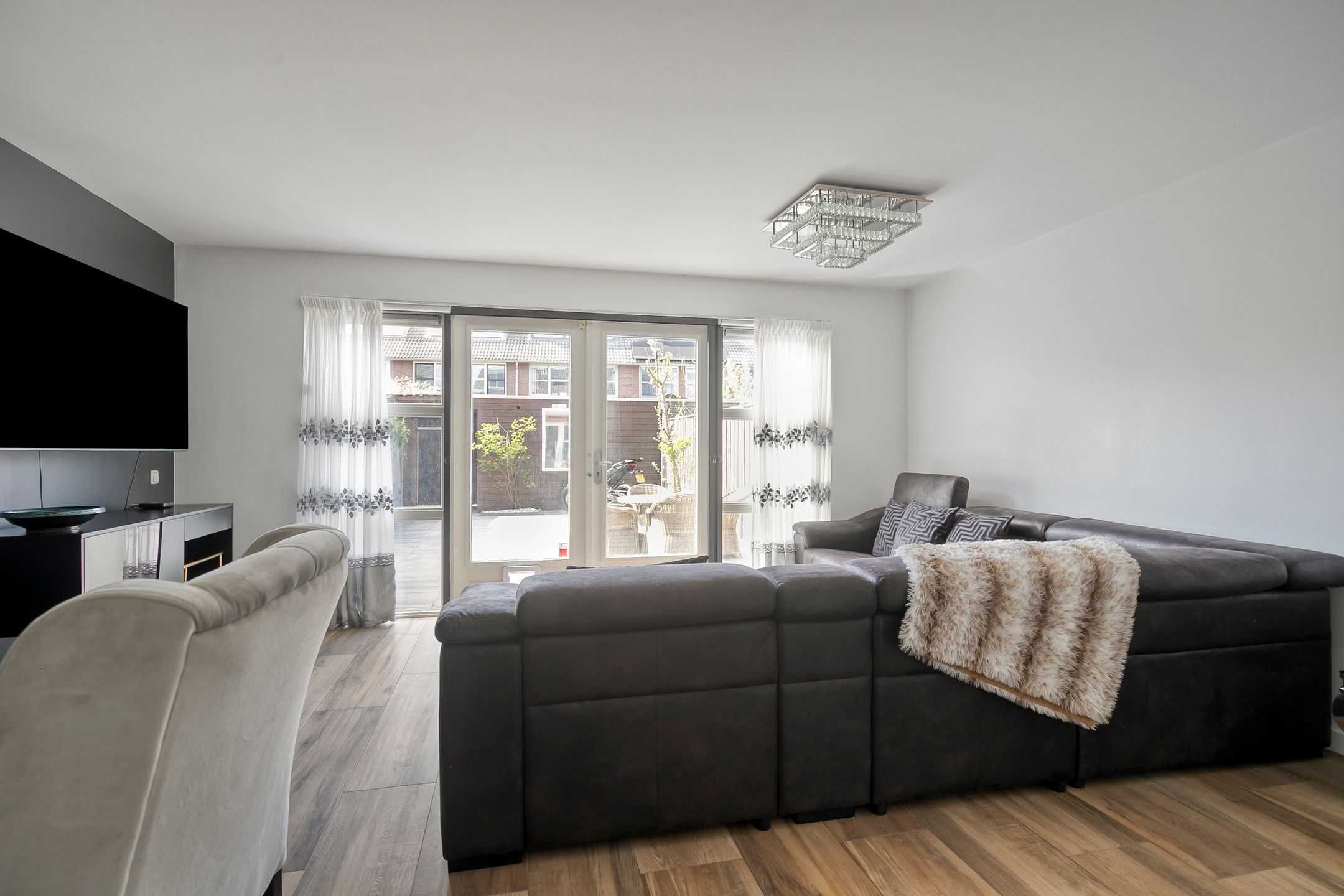 Foto 9 van A. Roland Holststraat 22