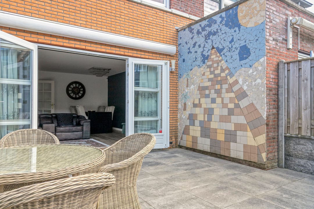 Foto 37 van A. Roland Holststraat 22