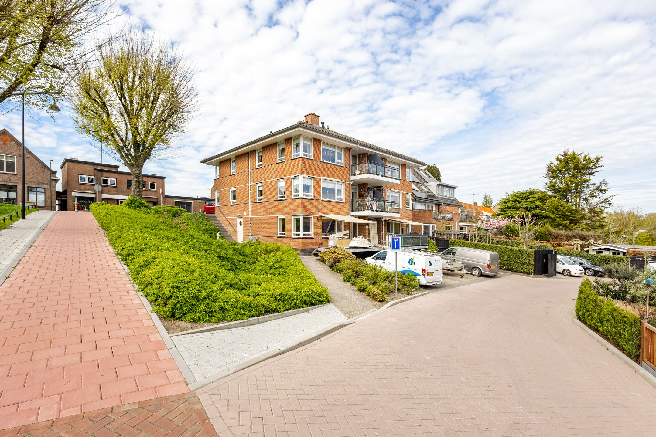 Photo 27 of Voorstraat 54-D