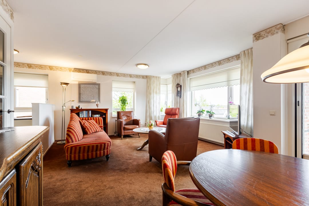 Photo 2 of Voorstraat 54-D