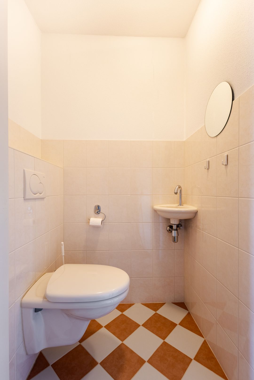 Photo 11 of Voorstraat 54-D