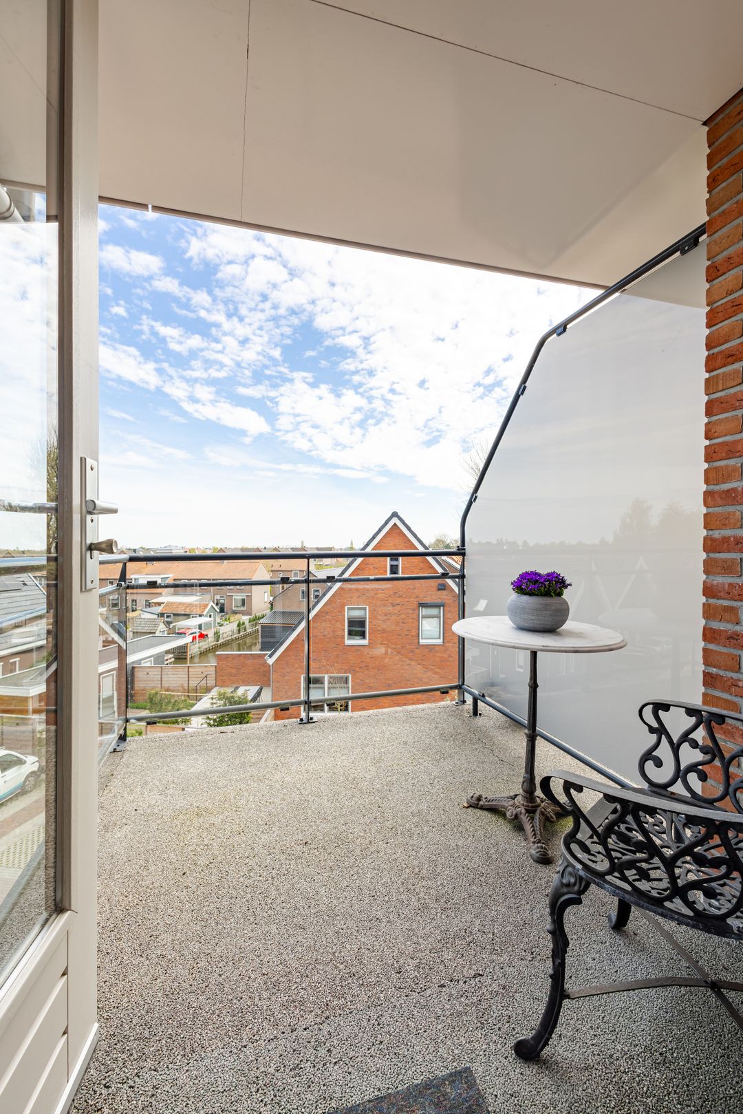 Photo 17 of Voorstraat 54-D