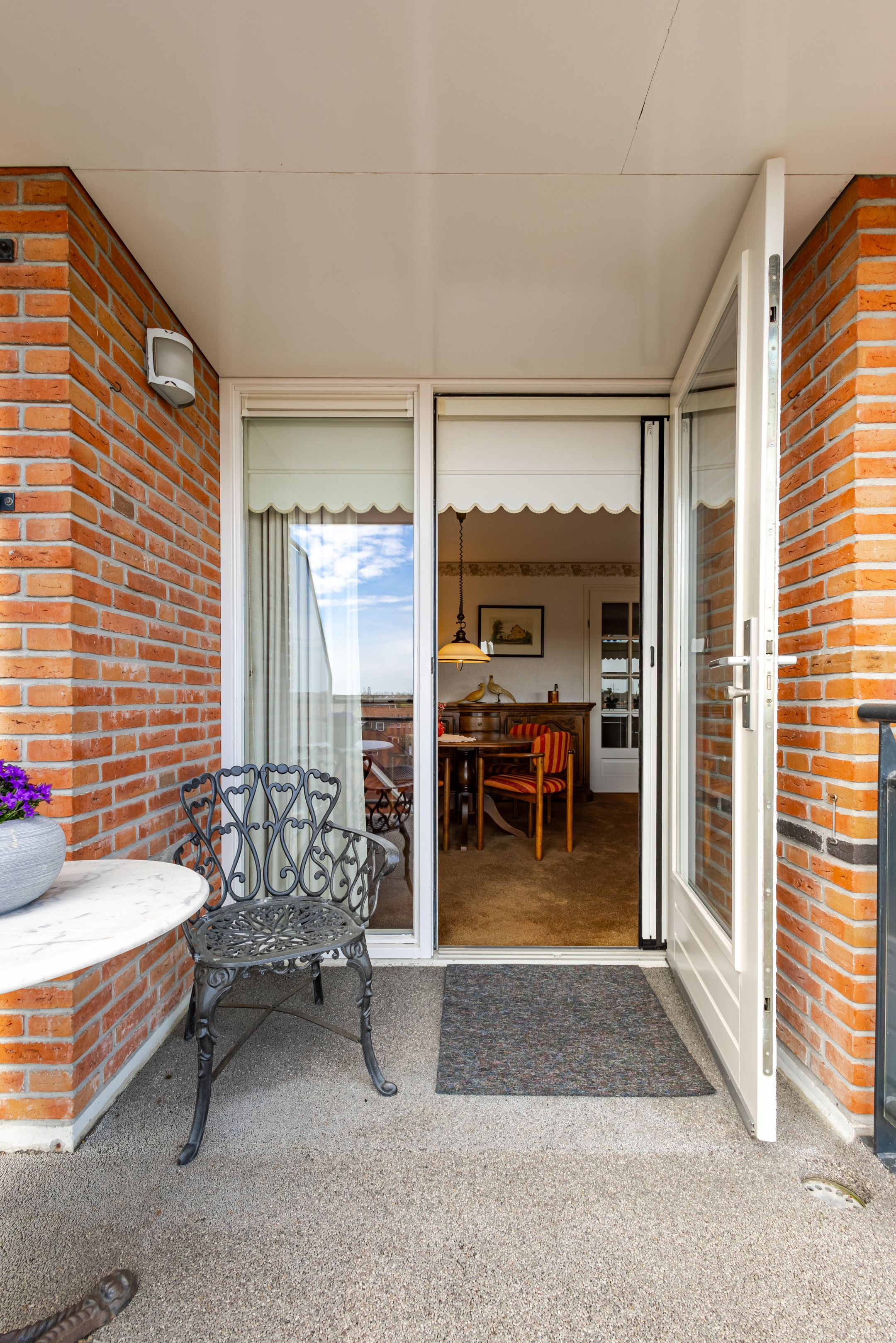 Photo 18 of Voorstraat 54-D