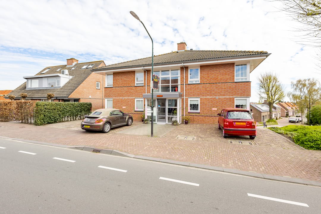 Photo 31 of Voorstraat 54-D