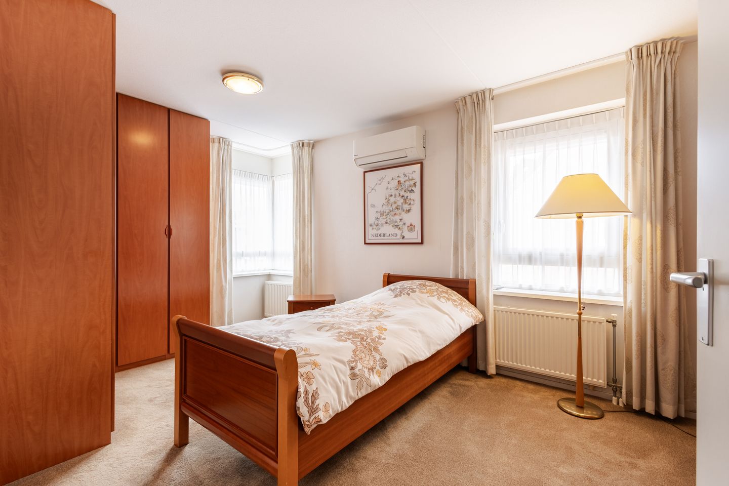 Photo 20 of Voorstraat 54-D