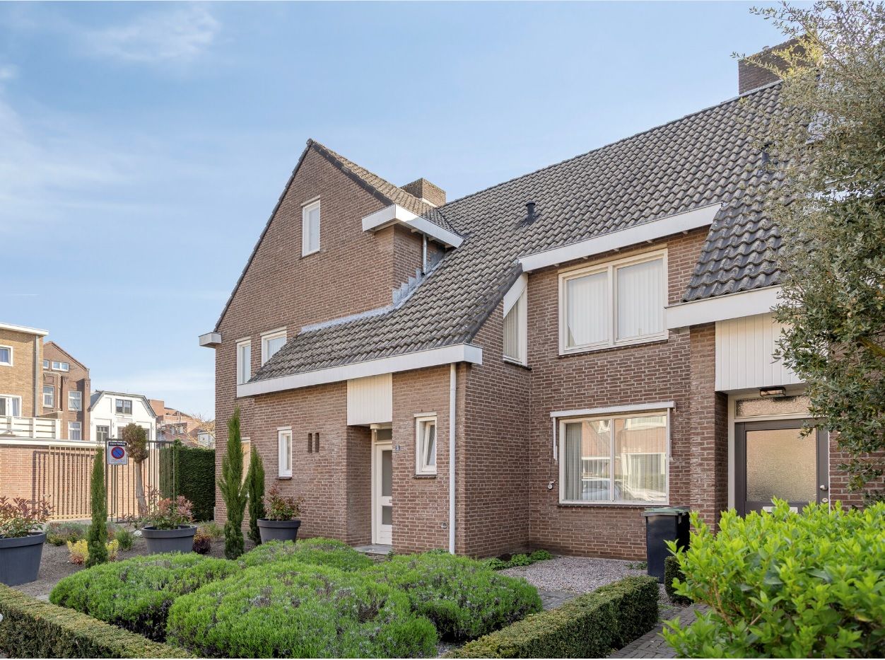 Photo 5 of Hendrik Luytenstraat 5