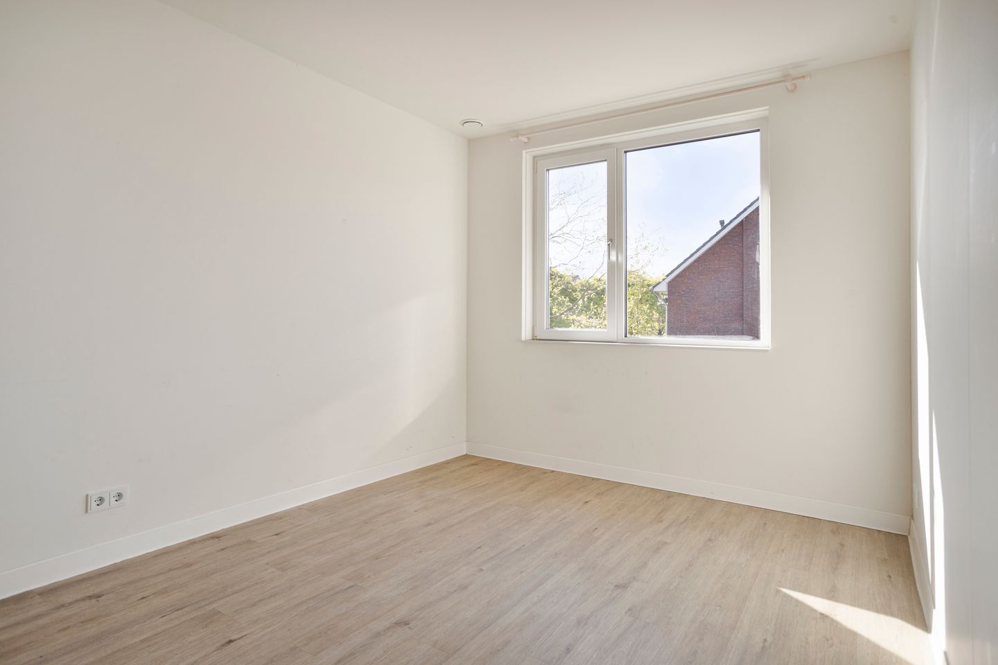 Photo 19 of Anna Blamanstraat 37