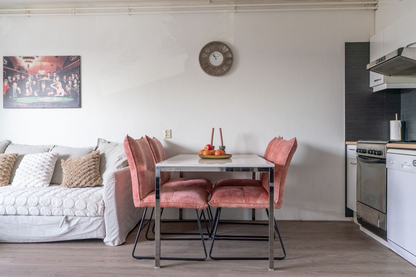 Spacious Upper Floor Apartment with Balcony in Green Residential Area of Wijchen — 20