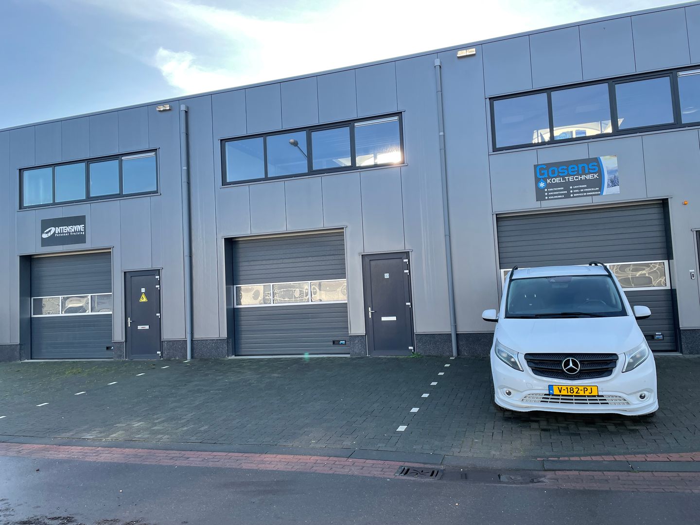 View photo 3 of Hoornaar 33