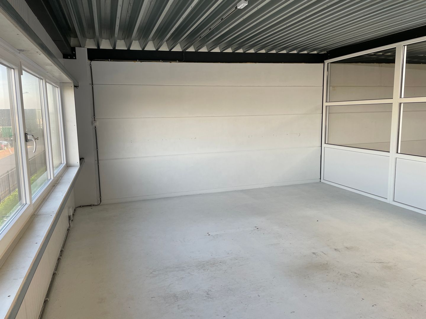 View photo 5 of Hoornaar 33