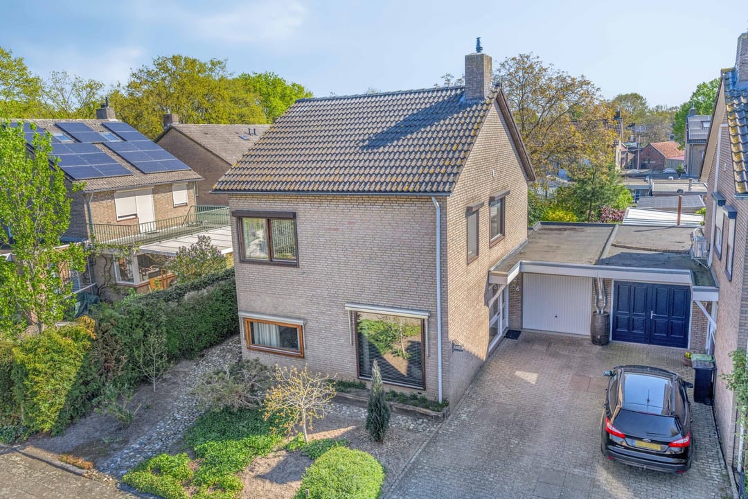 Foto 1 van Hazelaarstraat 6