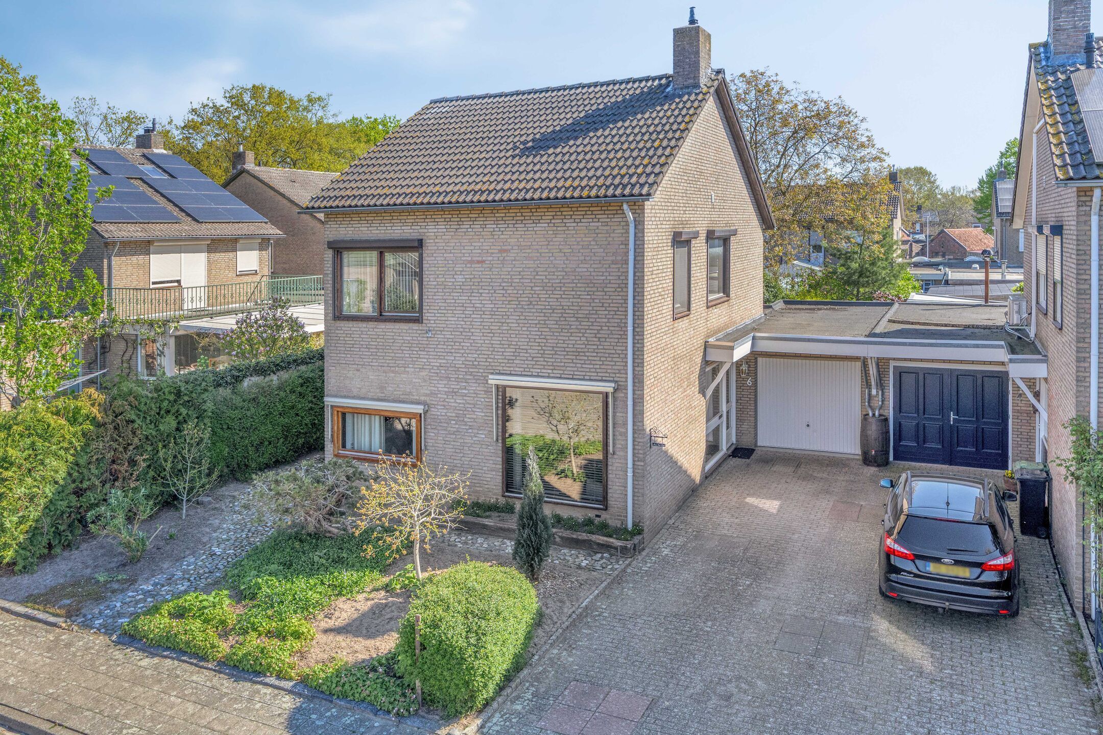 Foto 51 van Hazelaarstraat 6