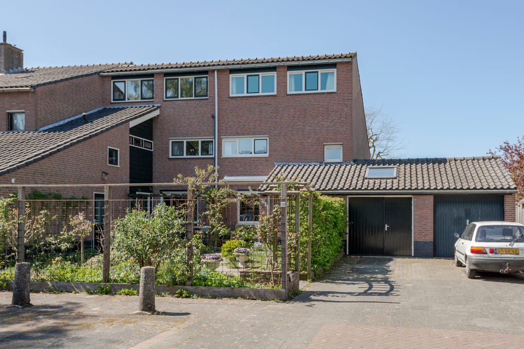 Photo 2 of Bijenmeent 109