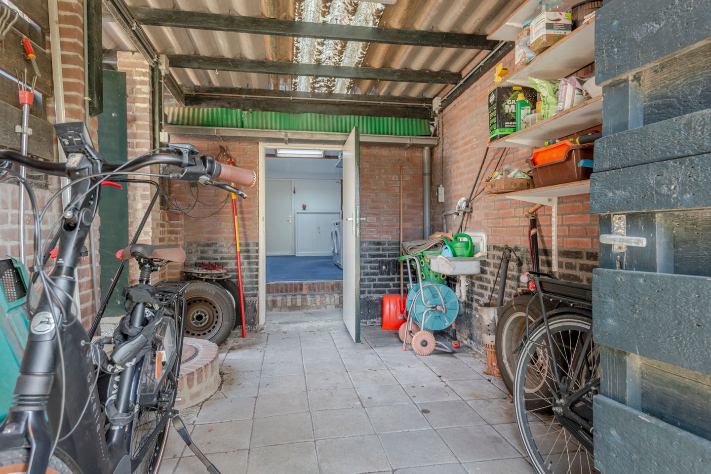 Photo 55 of Bijenmeent 109