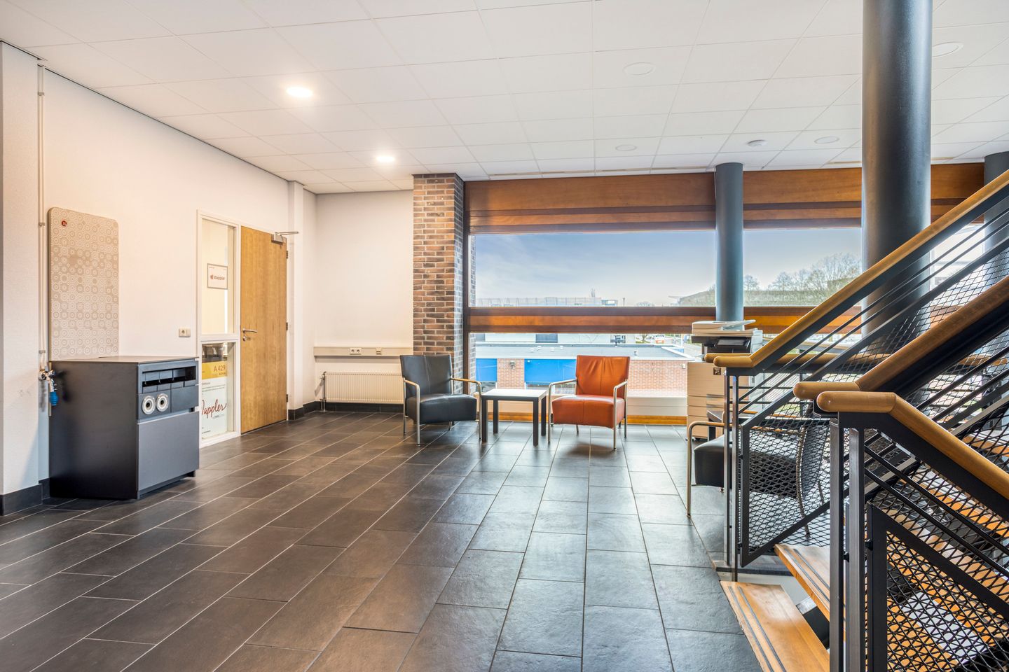 Bekijk foto 4 van Capitool 50