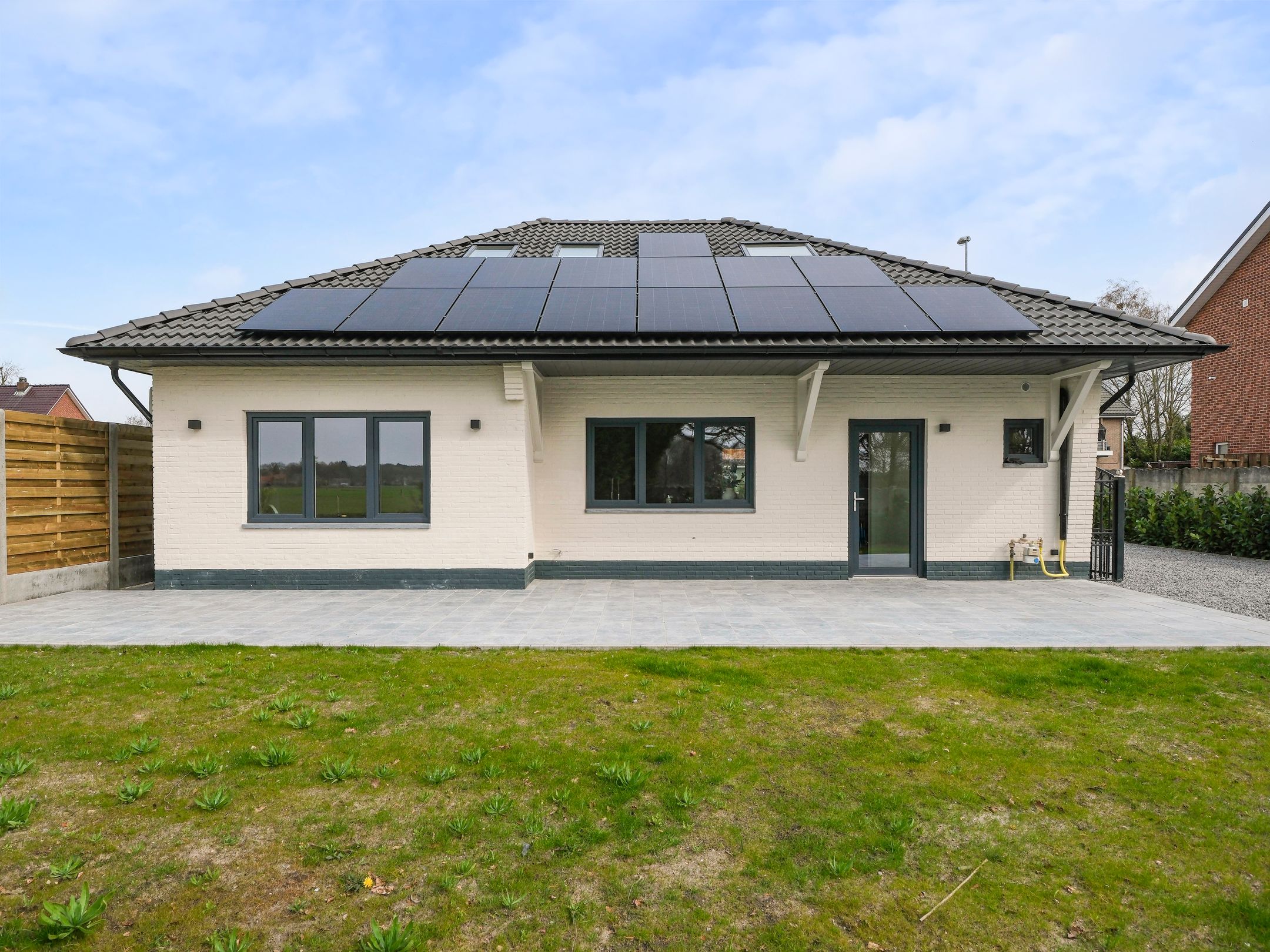 Fully renovated detached house with A energy label near Dutch border — 30