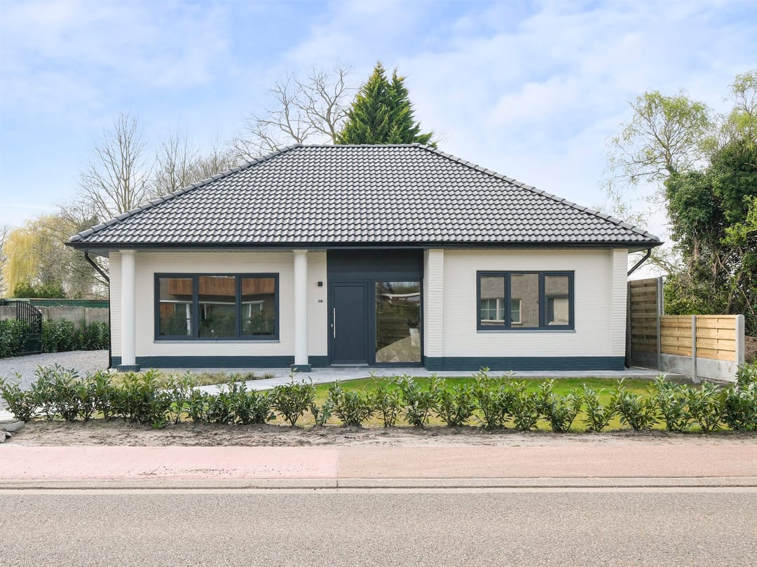 Fully renovated detached house with A energy label near Dutch border — 32