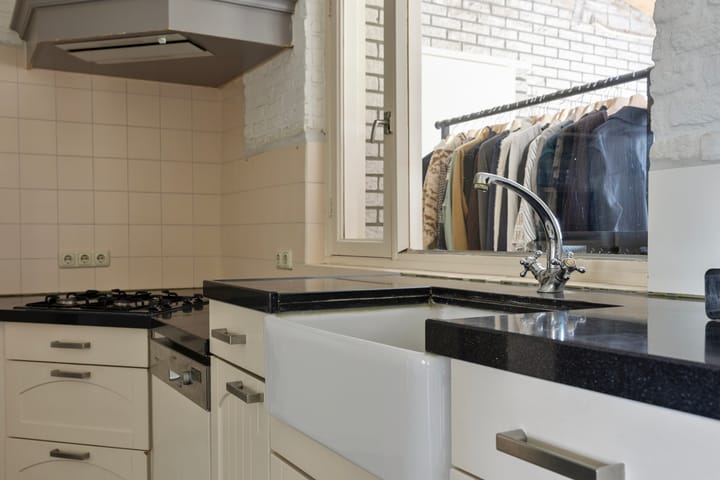 Twee-onder-één-kap te koop: Hoogstraat 12, Hooge Mierde
