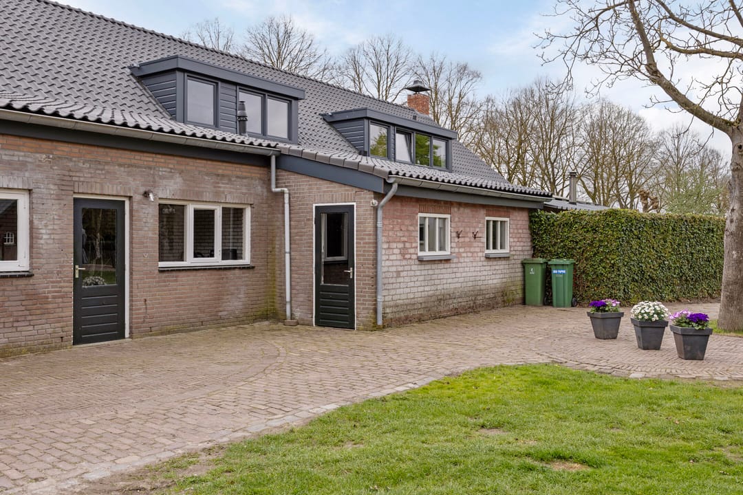 Photo 32 of Hoogstraat 12